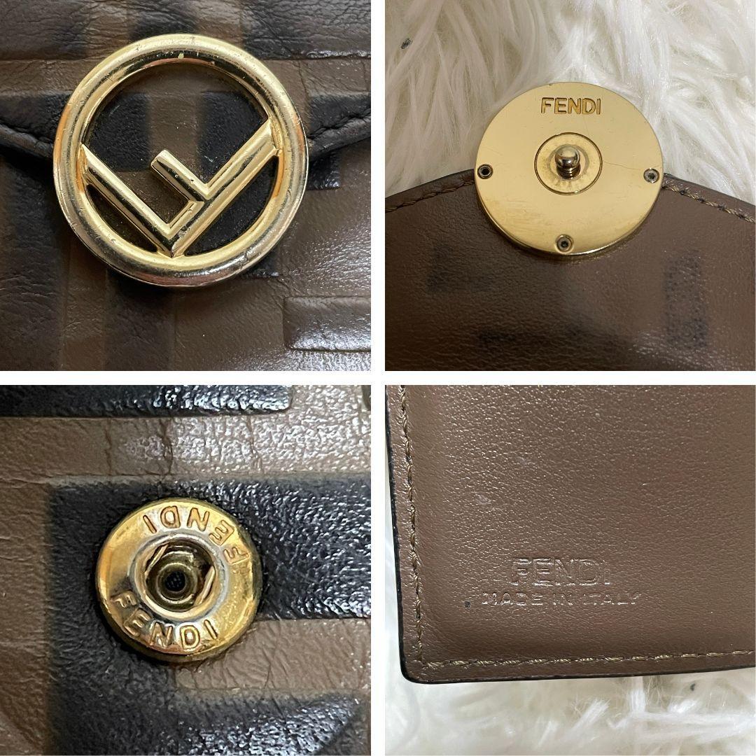 フェンディ　エフイズ　ズッカ　エンボス　コンパクトウォレット　三つ折り 財布