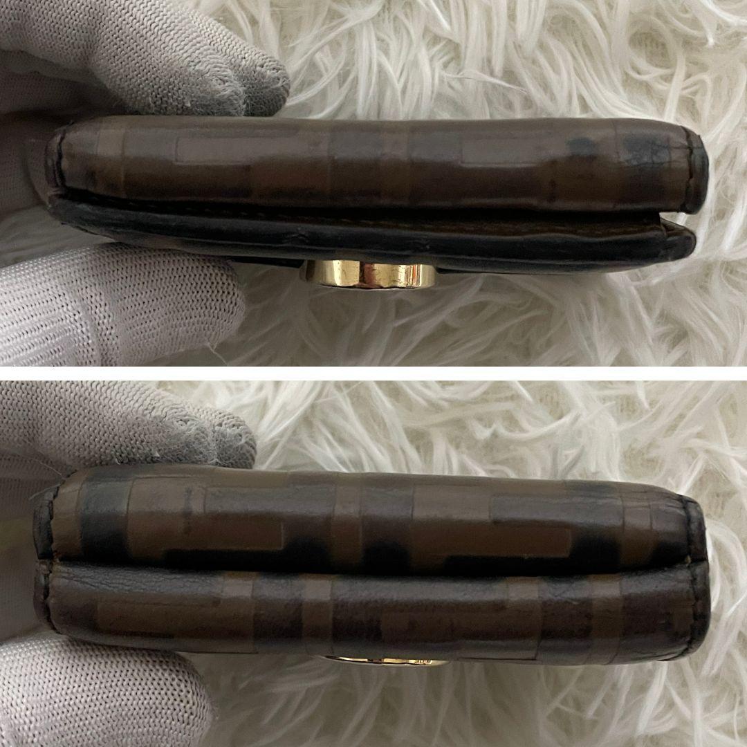 フェンディ　エフイズ　ズッカ　エンボス　コンパクトウォレット　三つ折り 財布