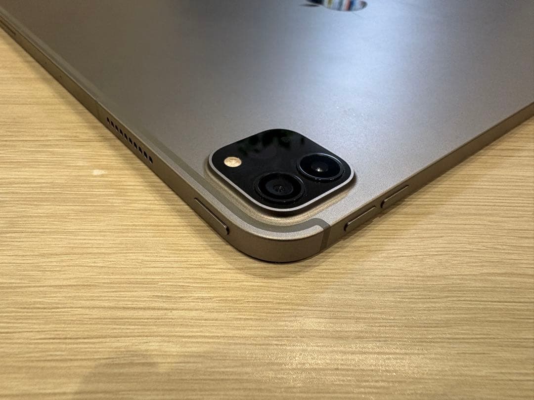 【セット】iPad Pro M2 12.9、Magic Keyboard