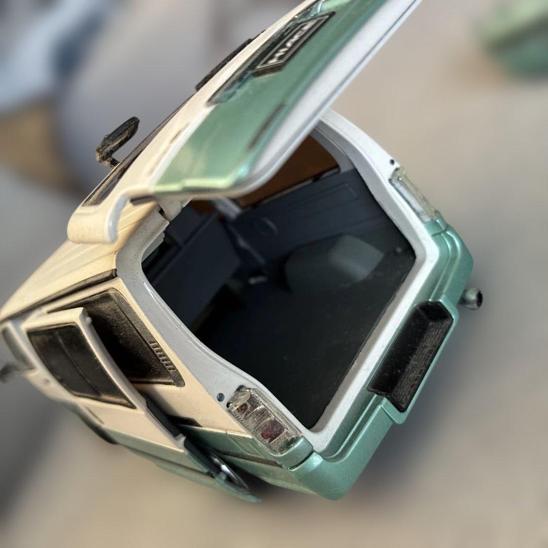 青島ダイキャスト、100系ハイエースバン絶版