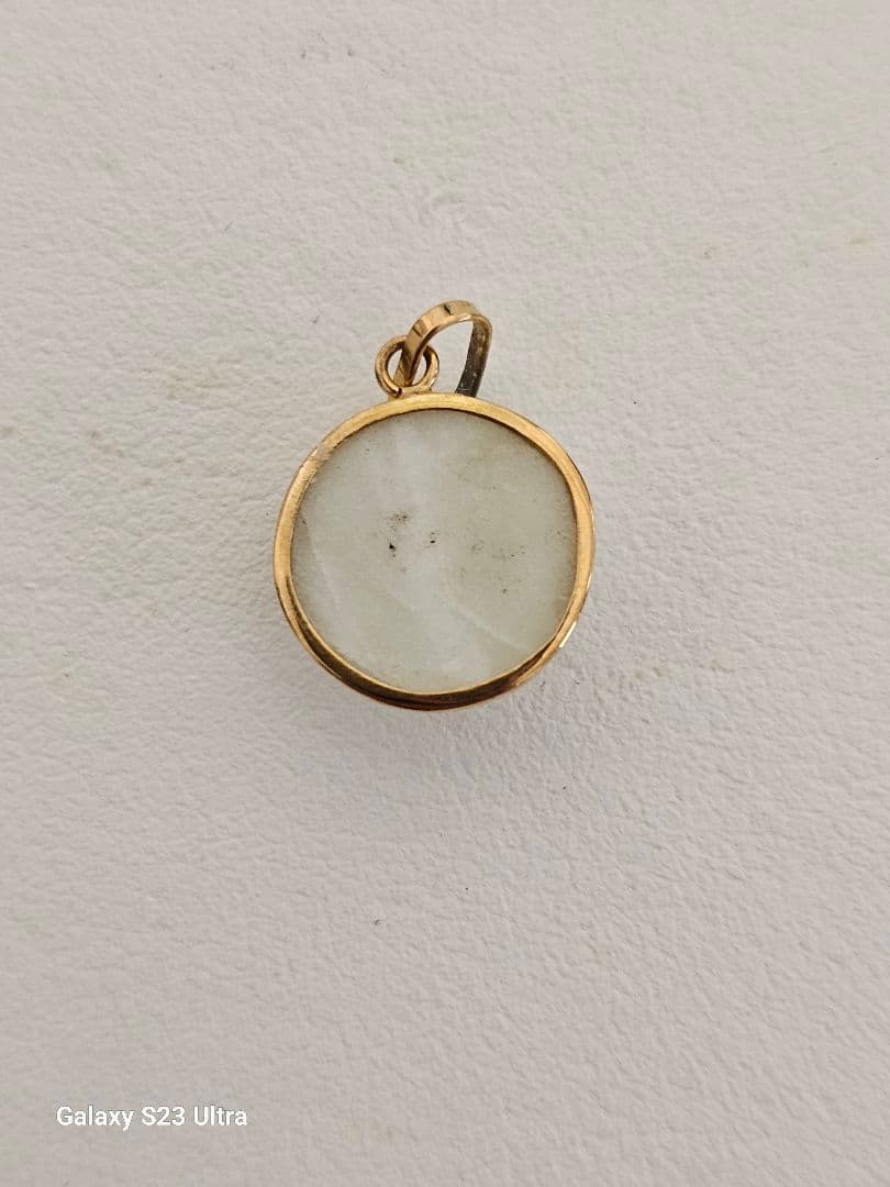 糸魚川翡翠キャツアイ１８金ペンダント１０mm