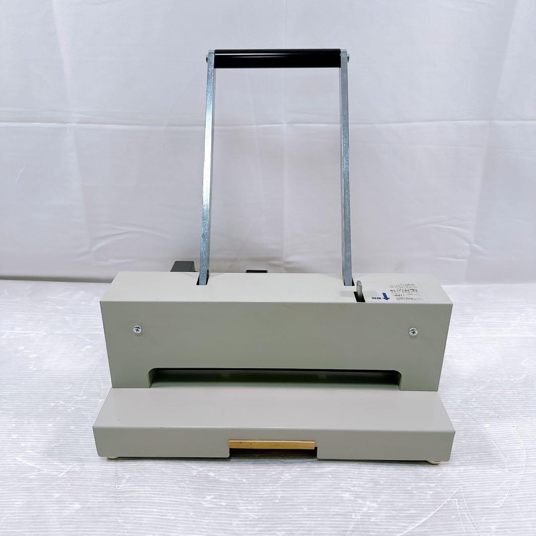 【極美品】PLUS プラス 裁断機 PK-513L カットライン表示機能付き