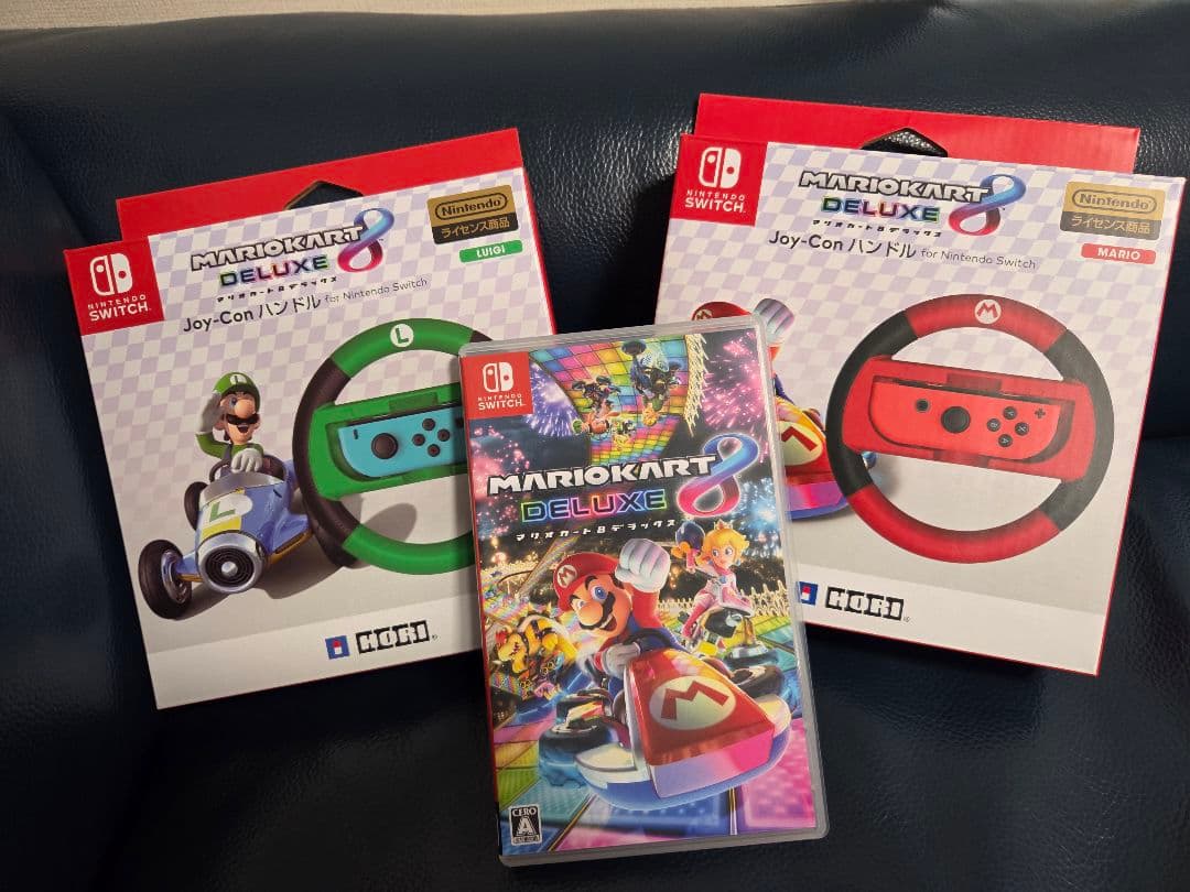 【美品】Joy-Conハンドル マリオカート8デラックス Switch ソフト
