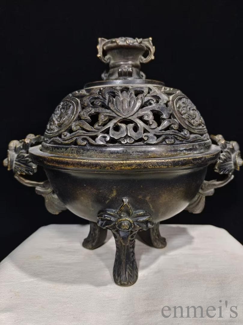 中国古美術 老銅胎 熏香炉《花開富貴》純銅製 高浮彫 手彫 古美味 時代物 置物