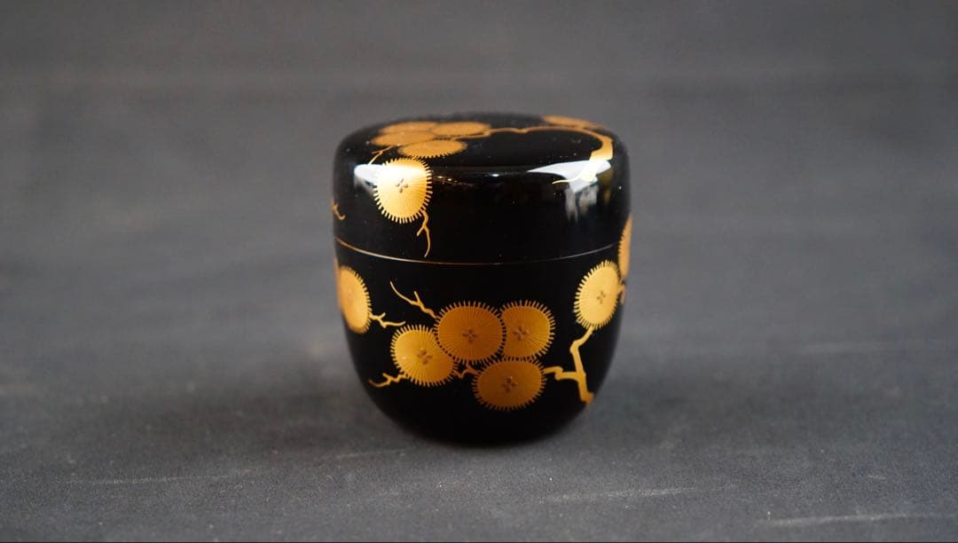 【ペンギン65様】唐松蒔絵　黒棗　二代　前端春斎　大徳寺　書付箱　花押　茶道具