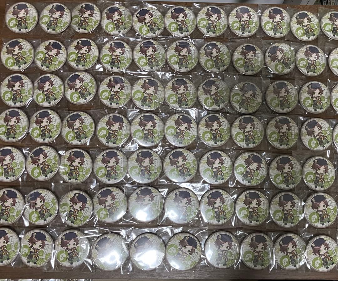 うらたぬき 春ツ 2022 缶バッジ