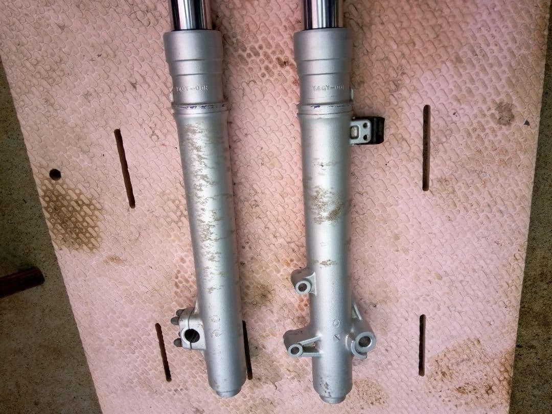 YAMAHA　TT250R フロントサスペンション