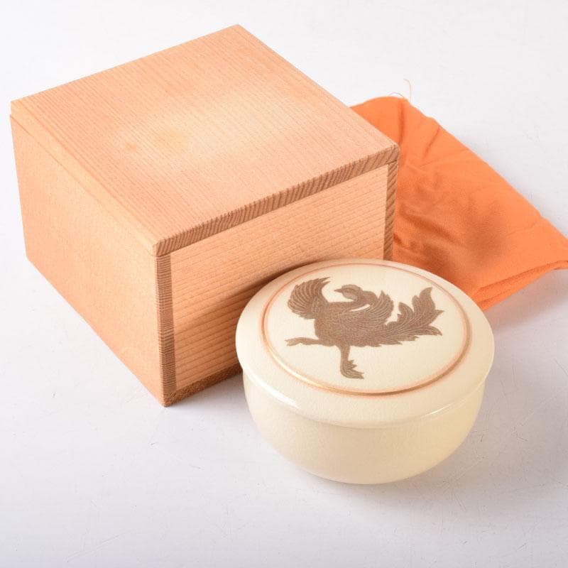 茶道具　色絵金彩　鳳凰文　香合　蓋物　在銘　時代箱　V　8271