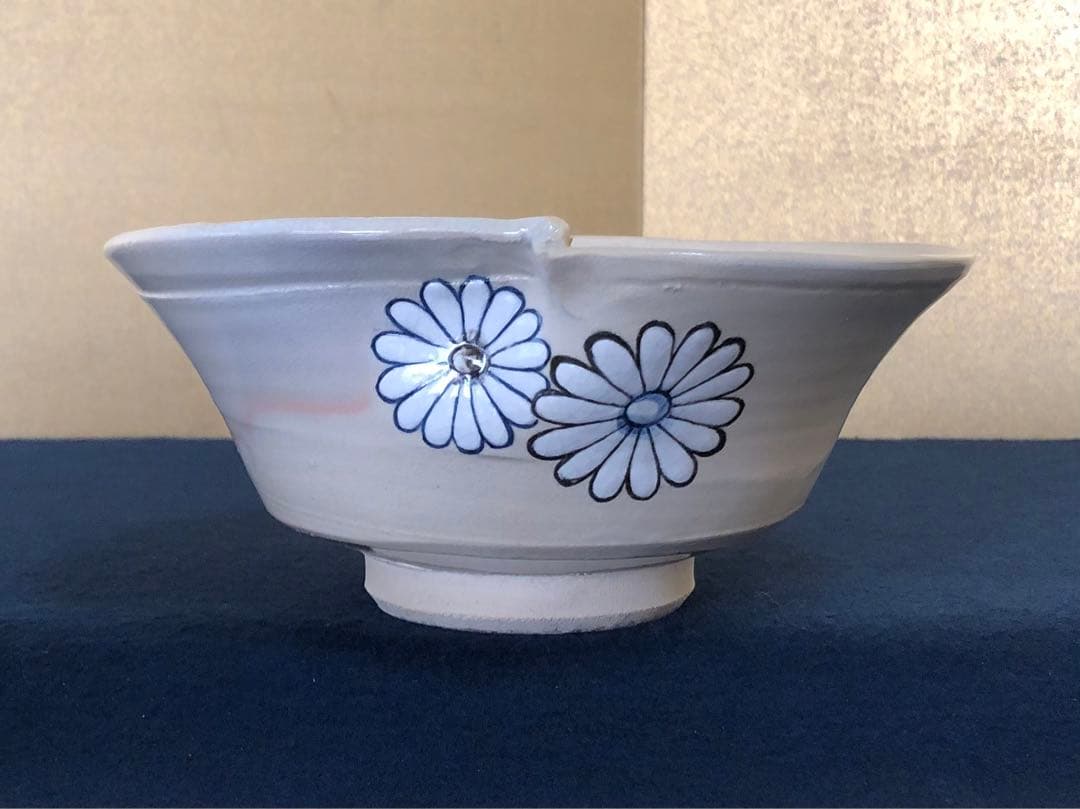 《R》茶道具 菊紋 菓子鉢 眞葛 香山作 共箱　250922あ3