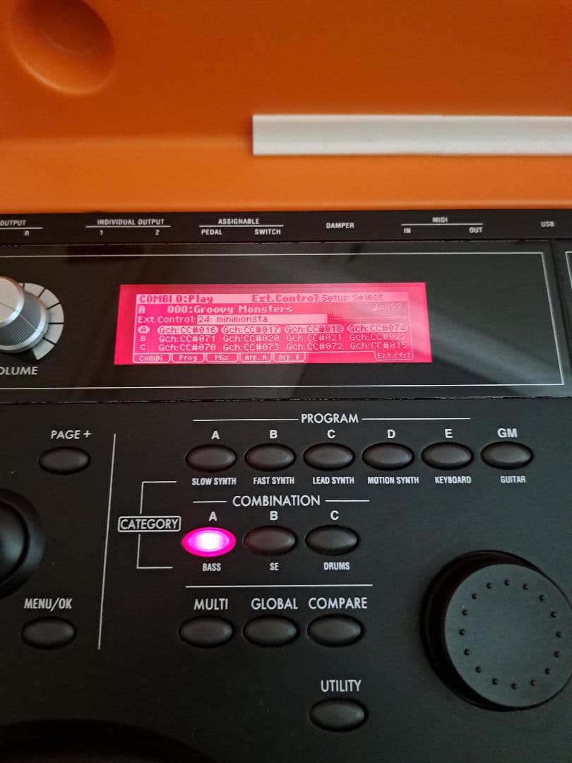 KORG micro X シンセサイザー