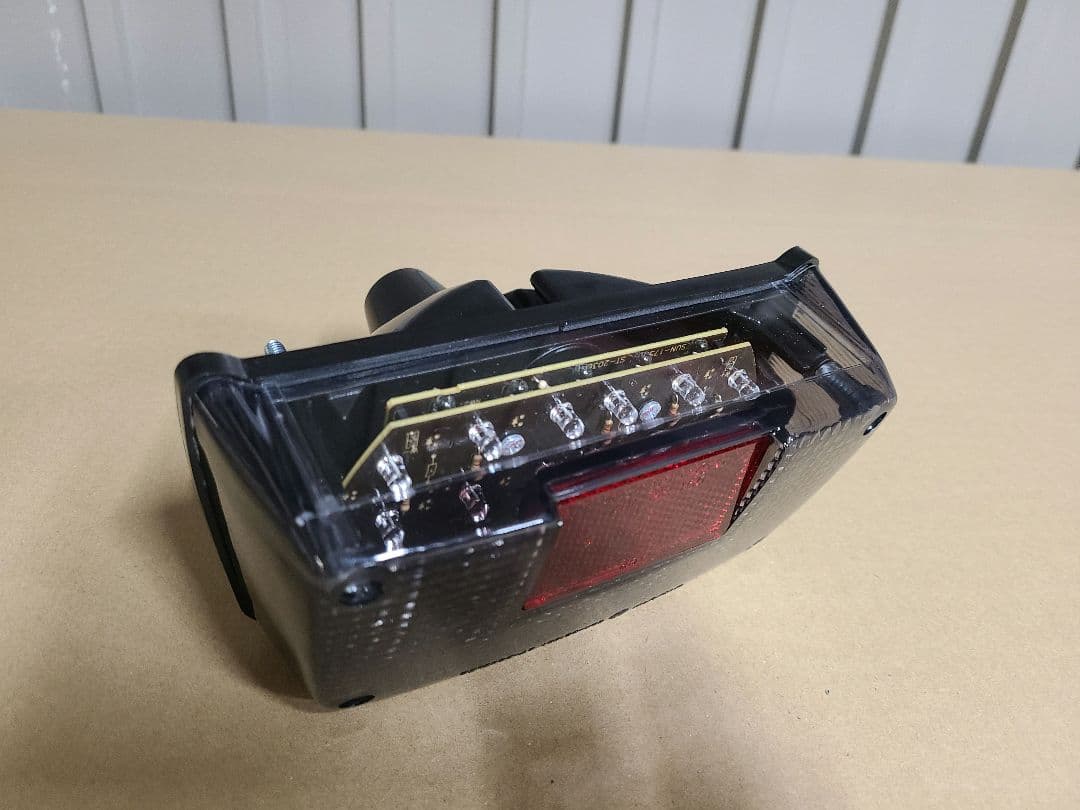 GSX400インパルス GK79A スモーク LED テールランプ