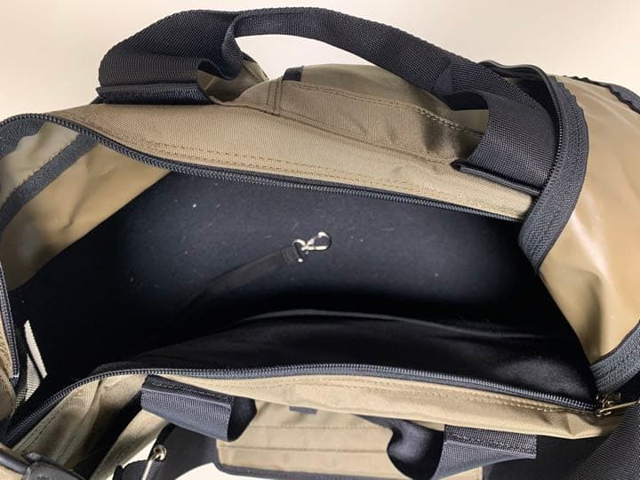 ペットキャリーバッグ