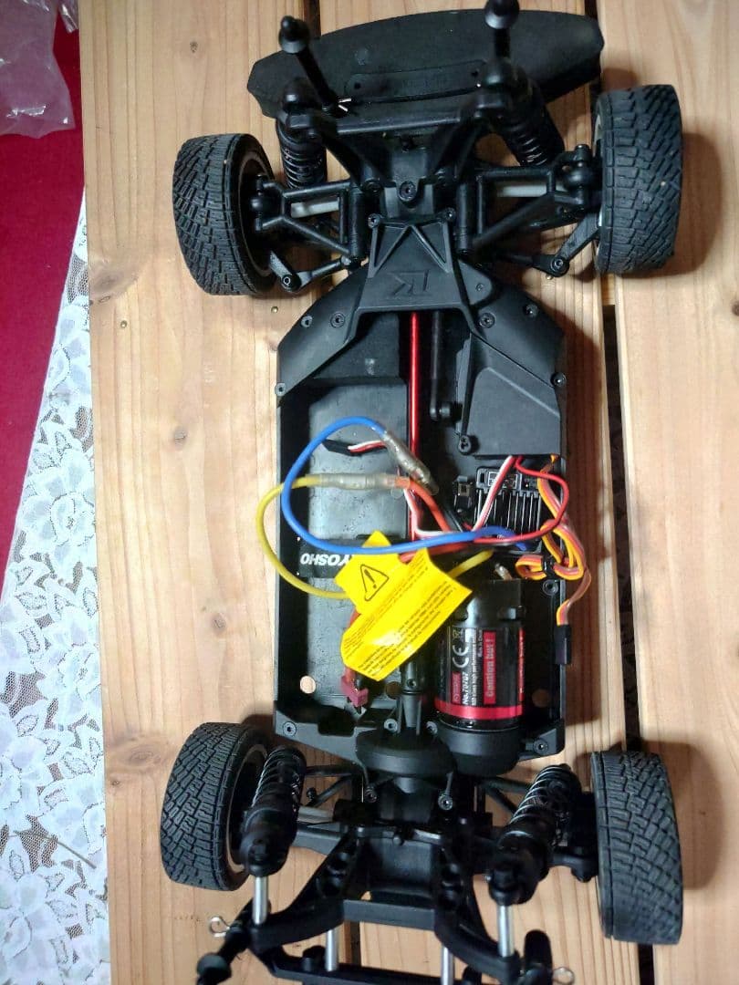 京商 FZ02 ラリーコンバージョンセット装着シャーシ　おまけボディ付き