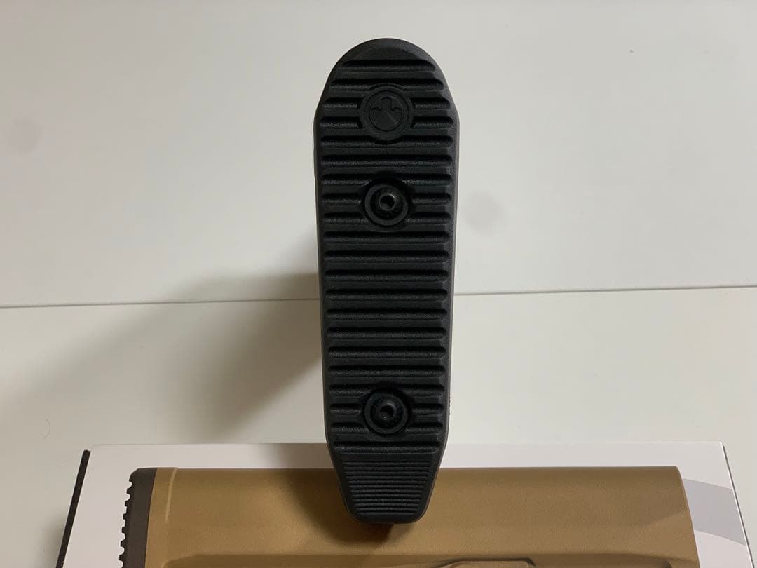 実物 MAGPUL MOE SL カービンストック ミルスペック FDE