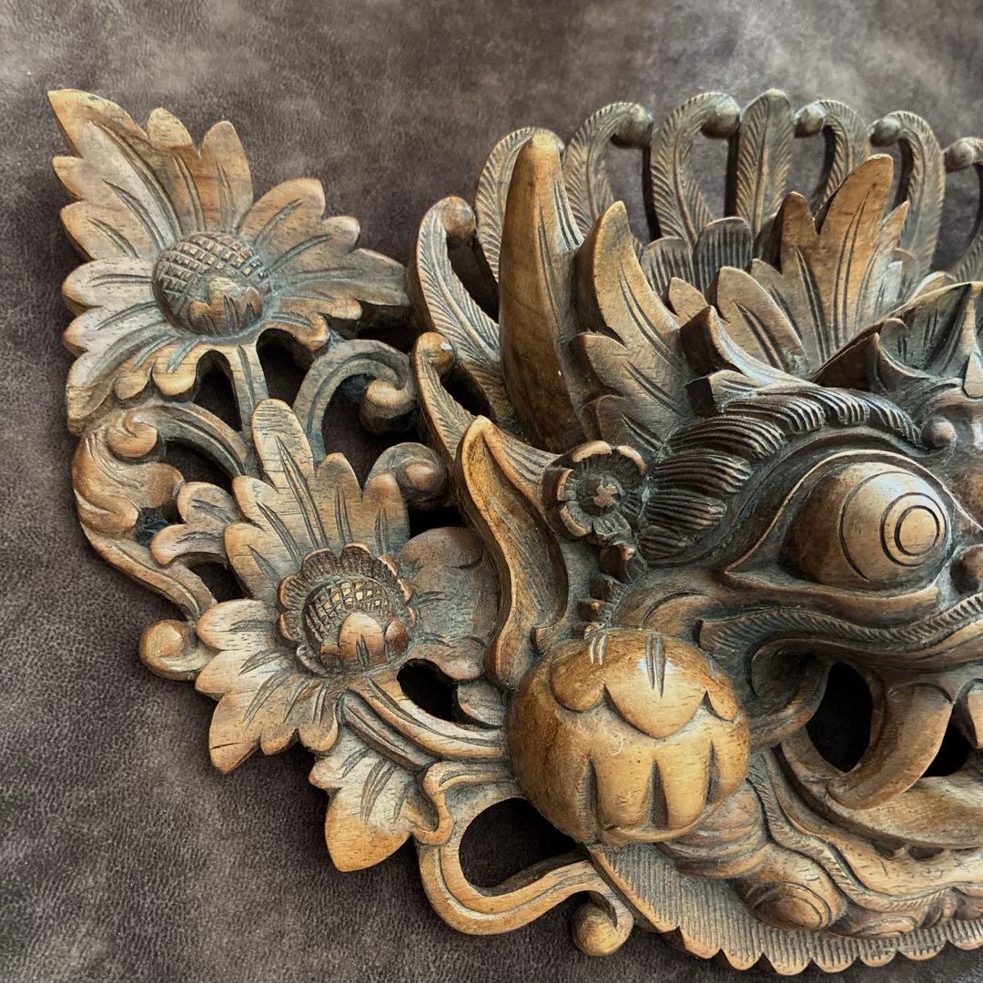 聖獣 バロン バリ島 手彫り 木彫 エスニック　壁掛け　魔除け　長さ31㎝