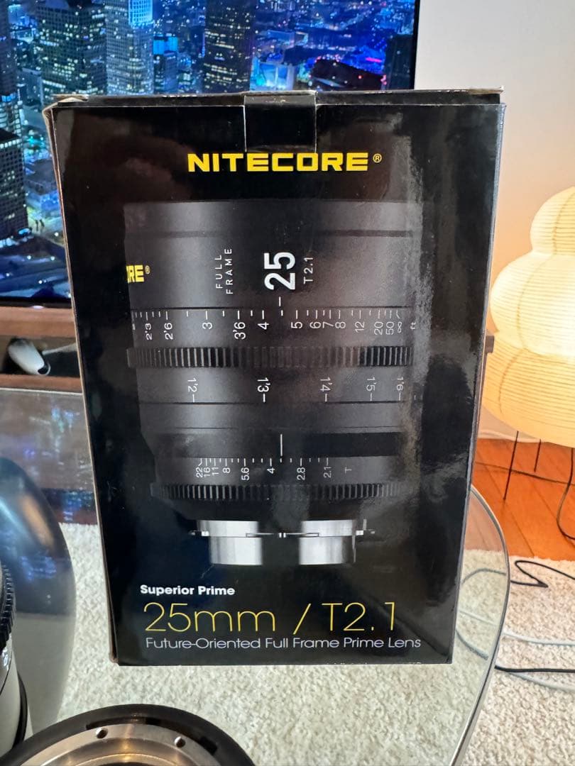 Nitecore 25mm T2.1 EF-mount | PL シネマレンズ