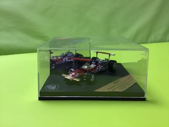 ミニカー Quartzo 4011,4012 LOTUS49B GOLD LEAF 69