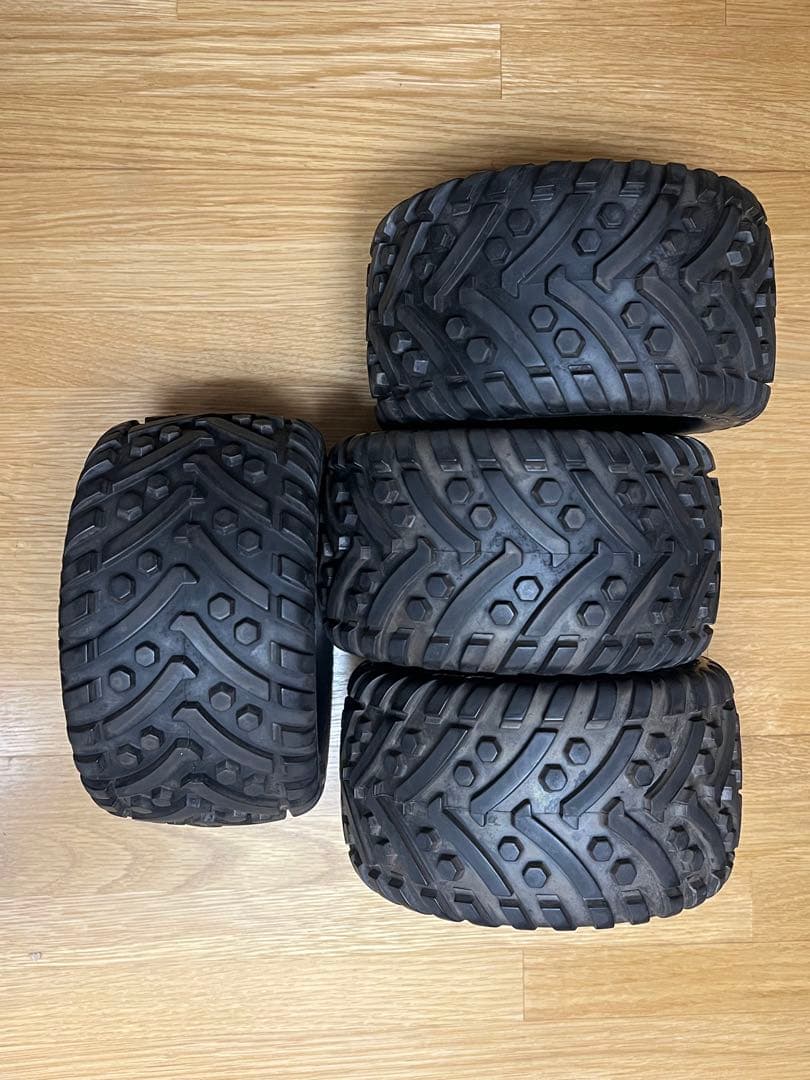 hpiレーシング　サベージ　GOLIATH 178x97