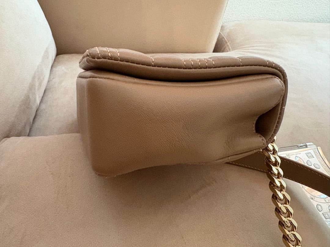 Burberry キルティングショルダーバッグ