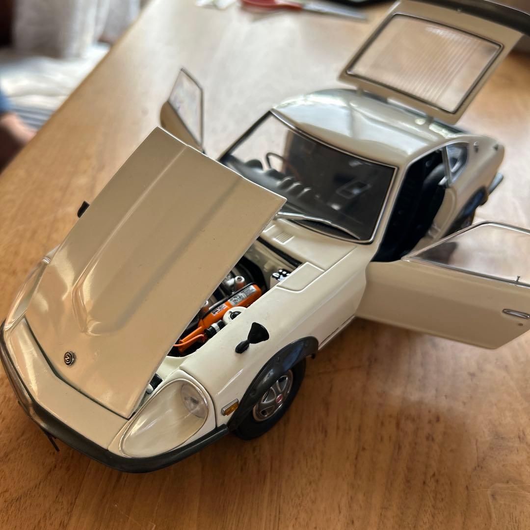 Fairlady Z ホワイト ミニカー 1/18 京商