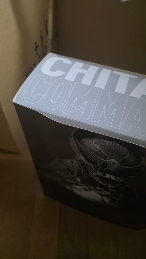 hottoys アベンジャーズ　チタウリ・コマンダー