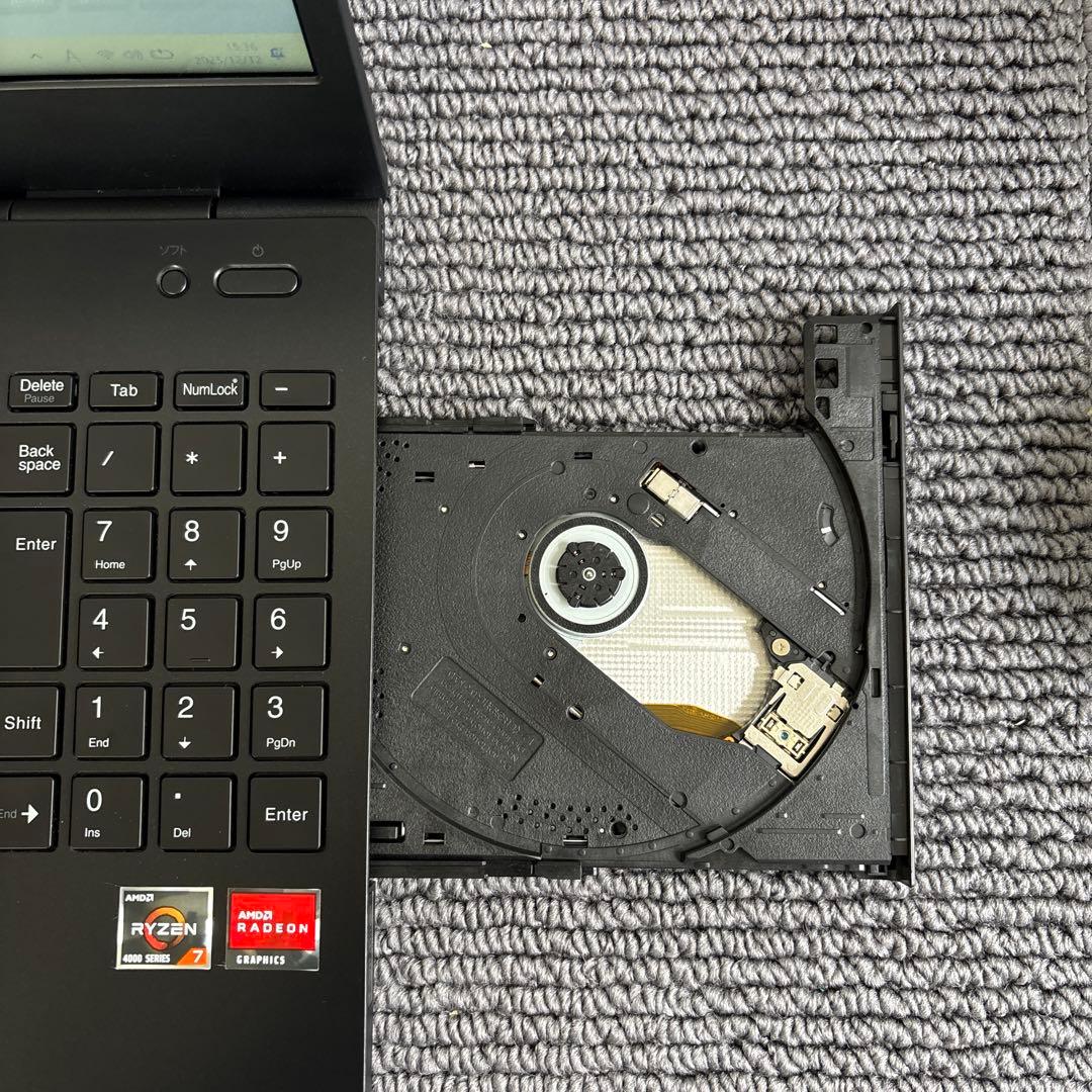 NEC Lavie Direct AMD Ryzen 7 4700Uメモリ8GB