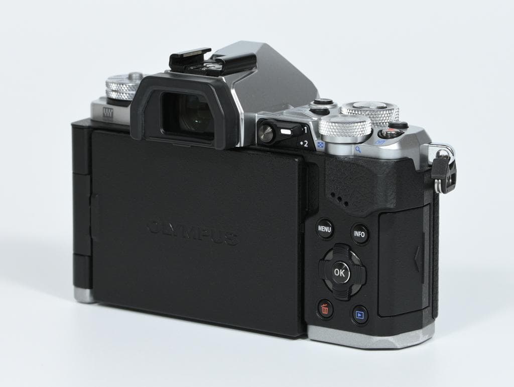 オリンパス E-M5 Mark II 14-150レンズキット SC数5180