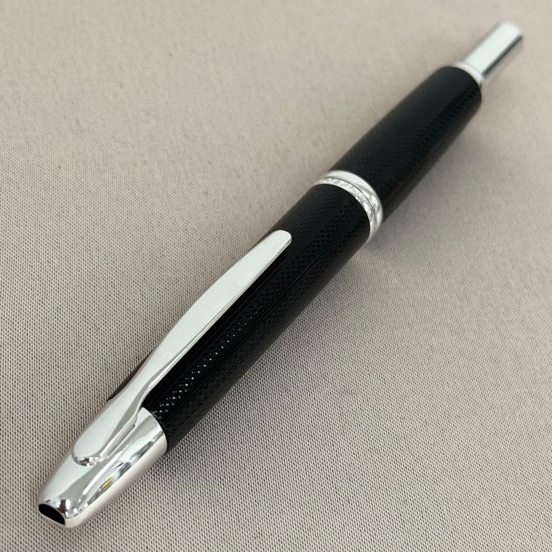 2016年限定　パイロットキャップレス　ネットブラック