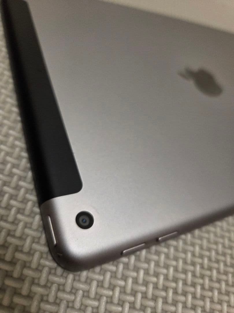 ＊Apple/iPad/第5世代/本体/美品【即購入OKです】