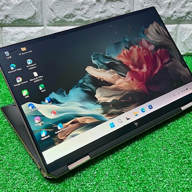 プレミアム2in1コンバーチブル！第10i7/新品SSD/タッチパネル/HP