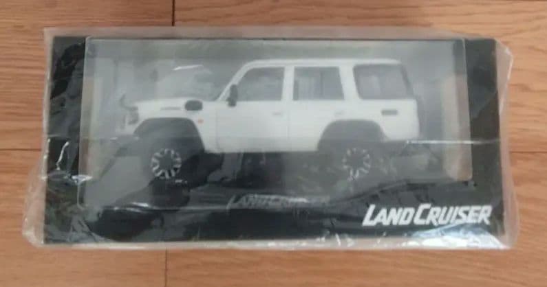 【最終値下げ】ランドクルーザー70　ミニカー