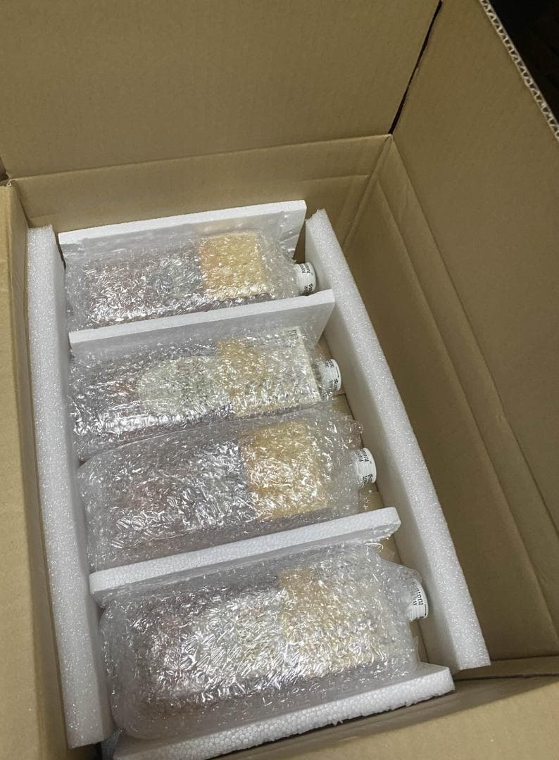 【限定品・未開封】サントリー　 白角ウィスキー 700ml 4本セット