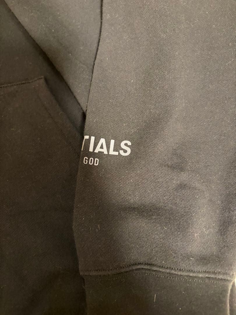 ESSENTIALS フルジップ パーカー ブラック　M