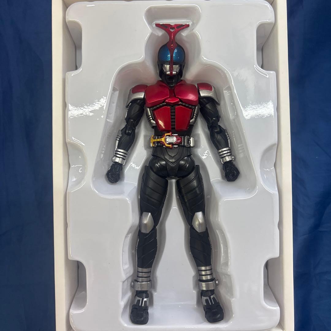 真骨彫仮面ライダーカブト