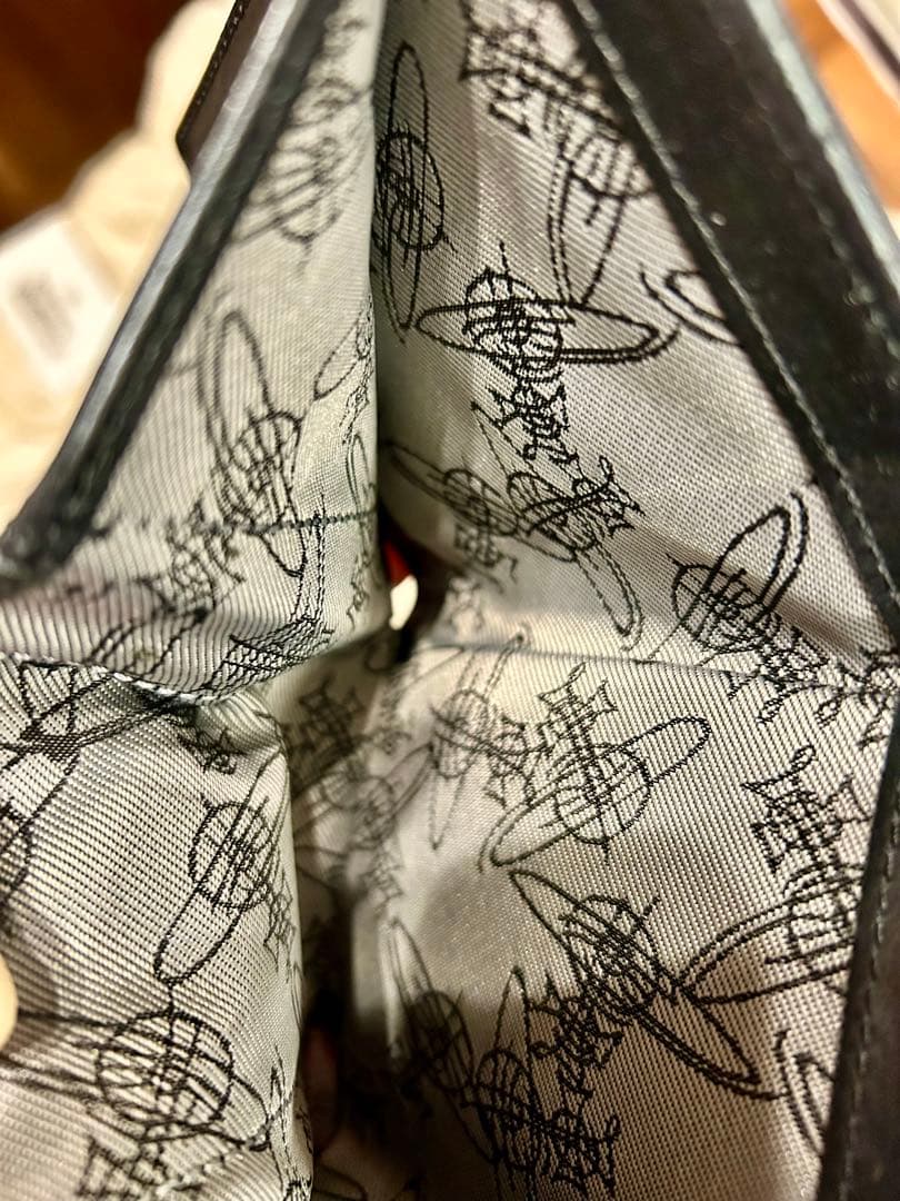 ヴィヴィアン ウエストウッド　三つ折り財布