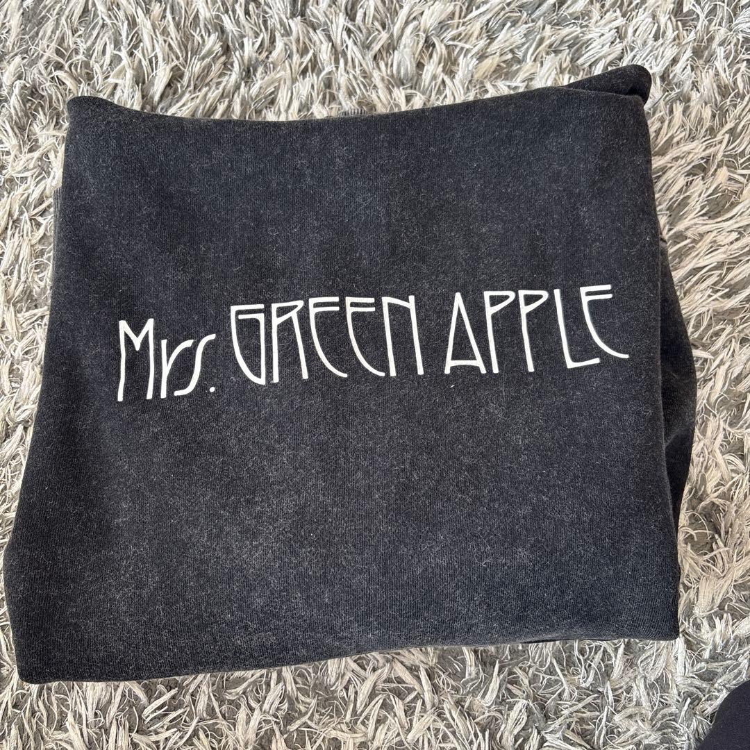 ミセス　バベルの塔　フーディ　Sサイズ