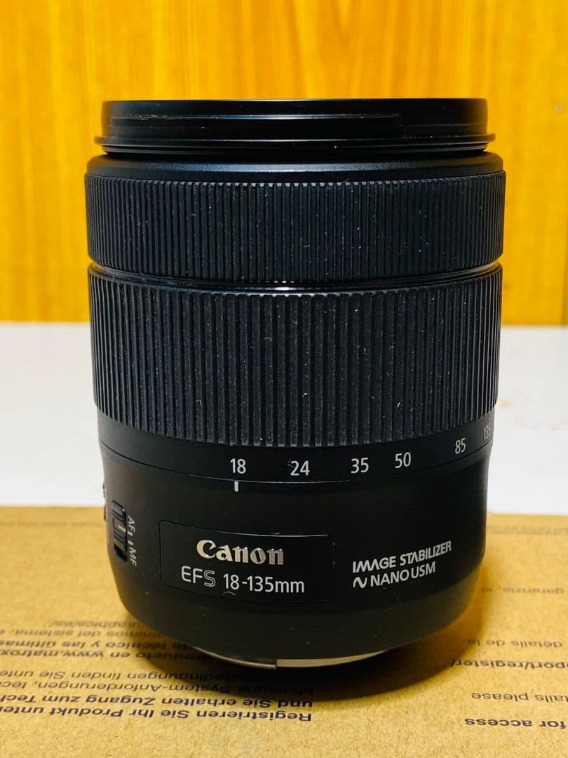Canon EF-S 18-135mm 1:3.5-5.6 IS USMレンズ