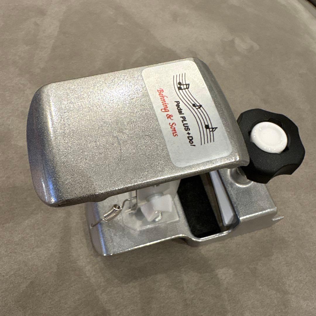 ピアノ　アシストペダル