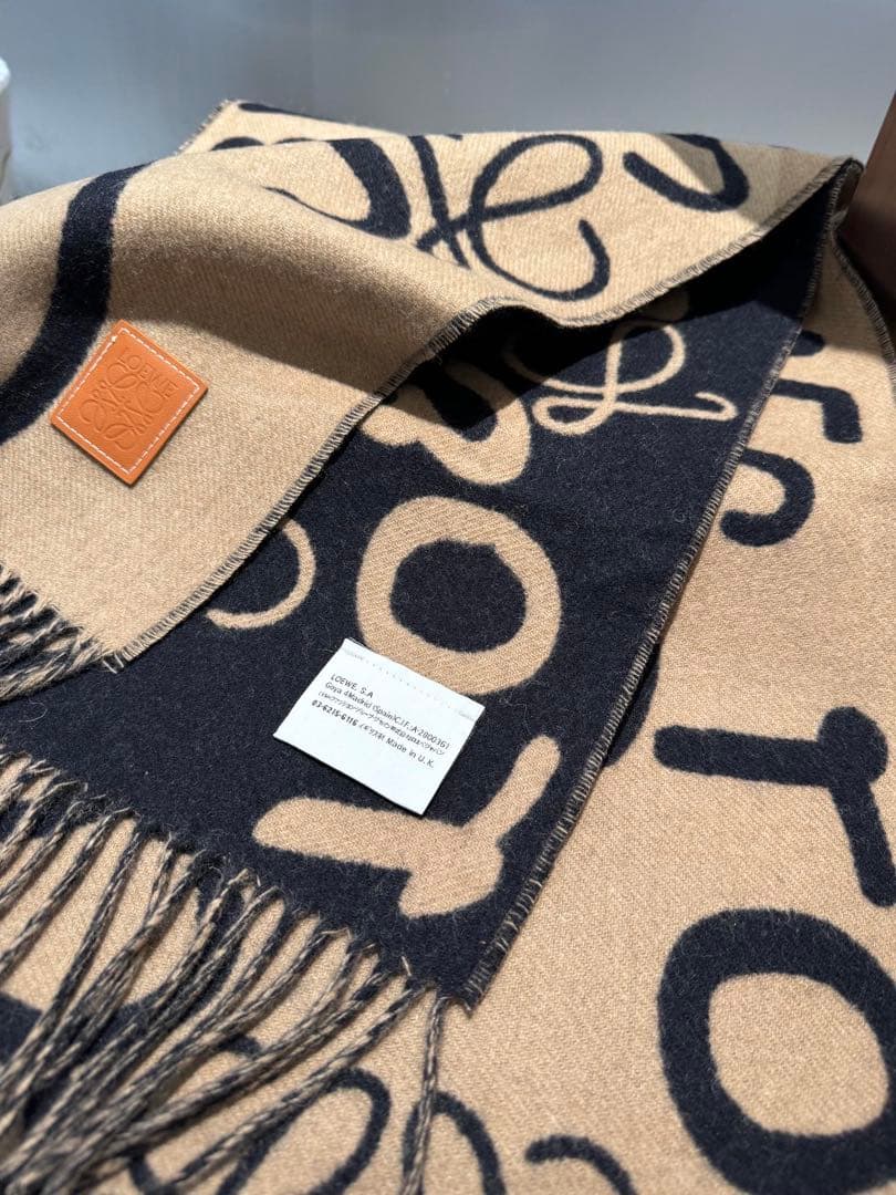 LOEWE　ロエベ　ロゴジャカード マフラー