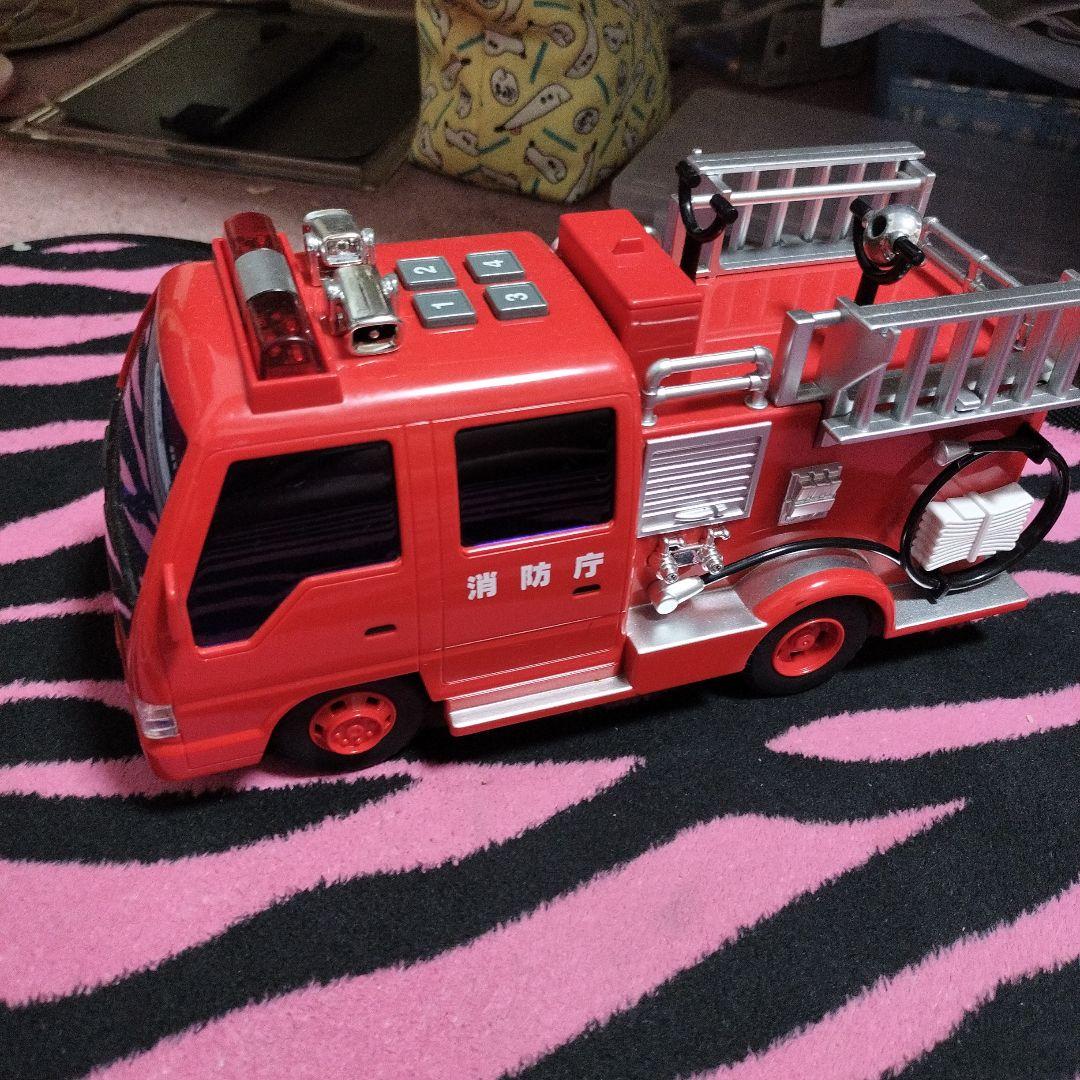 消防車 ミニカー 音と光付き