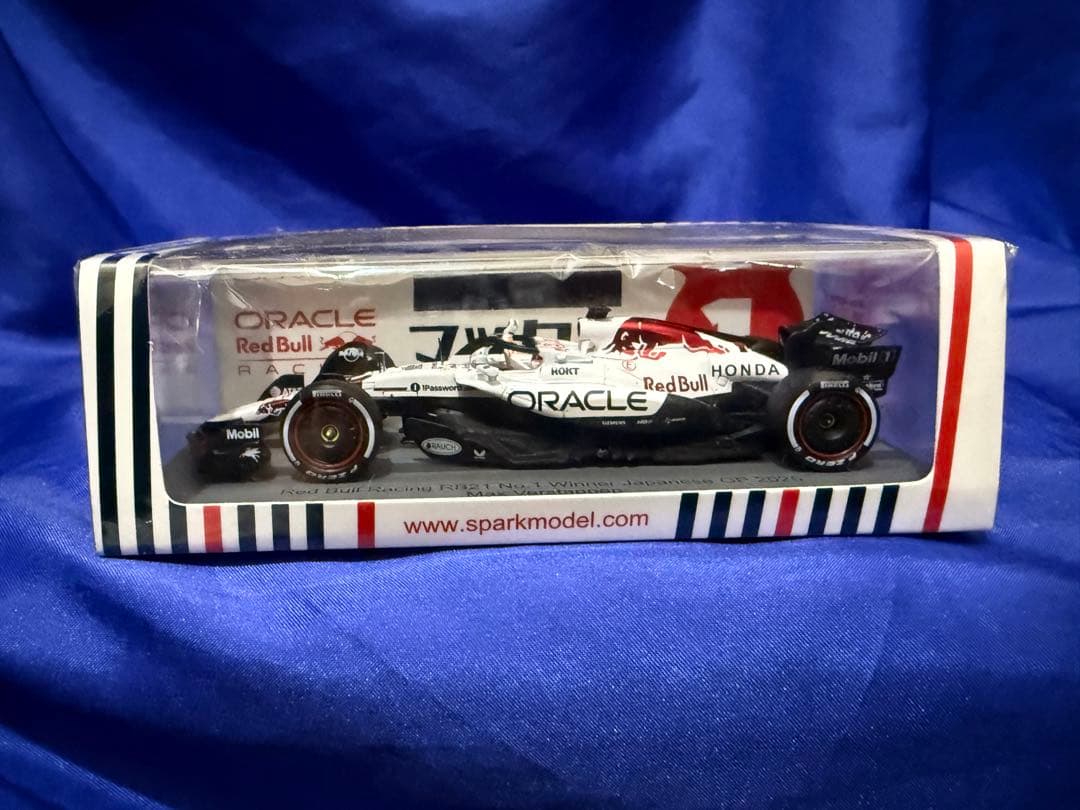 1/43 レッドブル RB21 日本GP フェルスタッペン 角田 岩佐サイン付