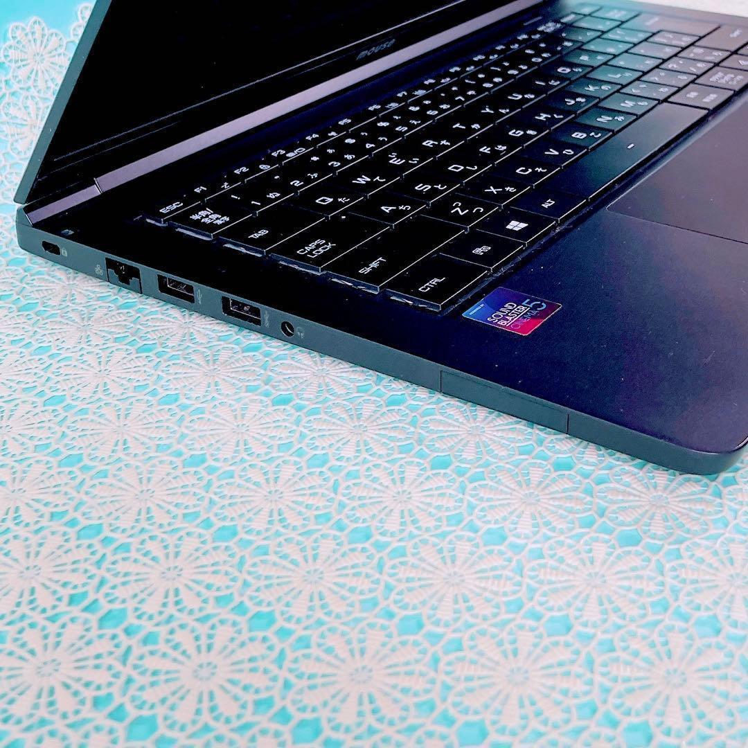 第10世代Corei7✨️16GB✨️小型軽量！Win11黒ノートパソコンSSD薄型