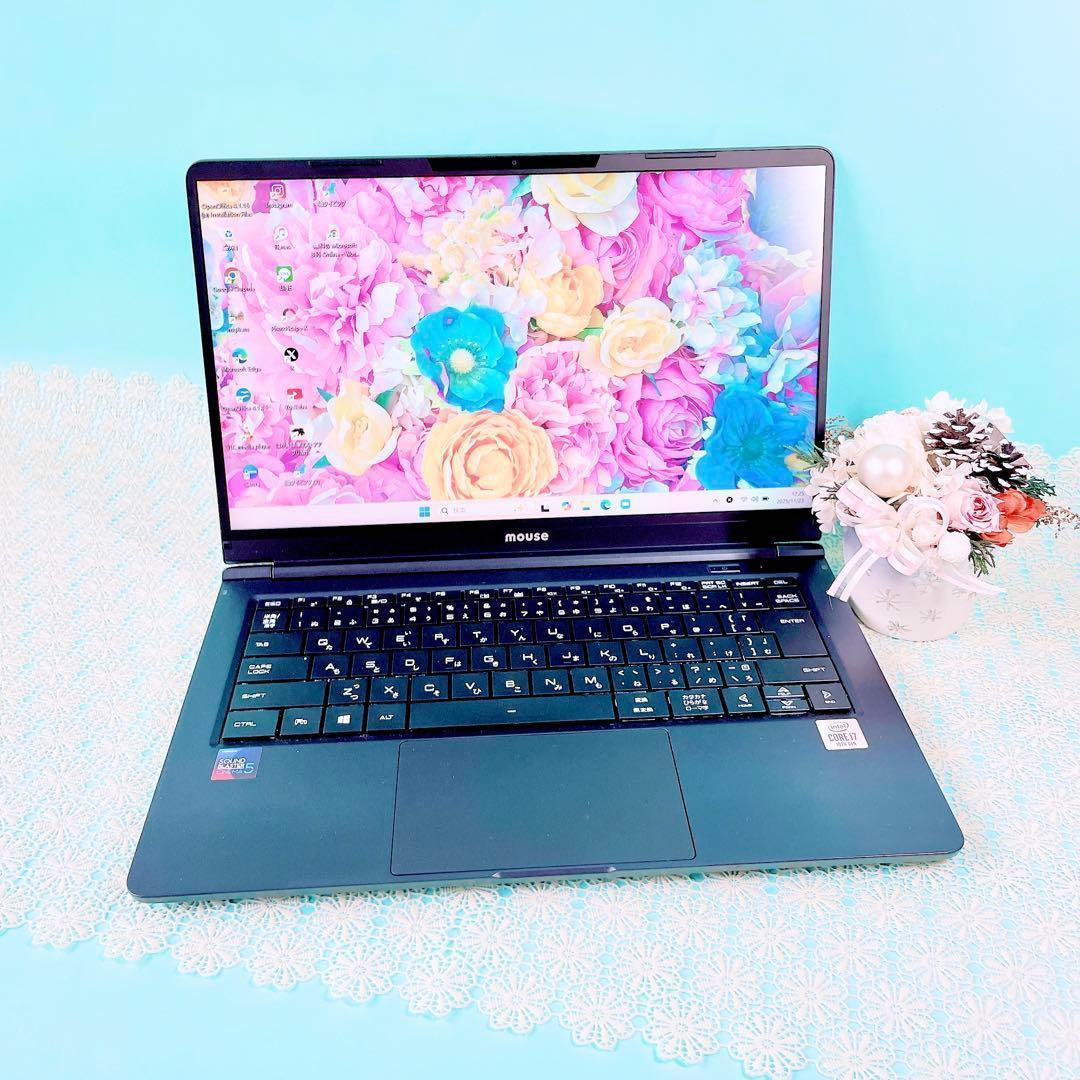 第10世代Corei7✨️16GB✨️小型軽量！Win11黒ノートパソコンSSD薄型