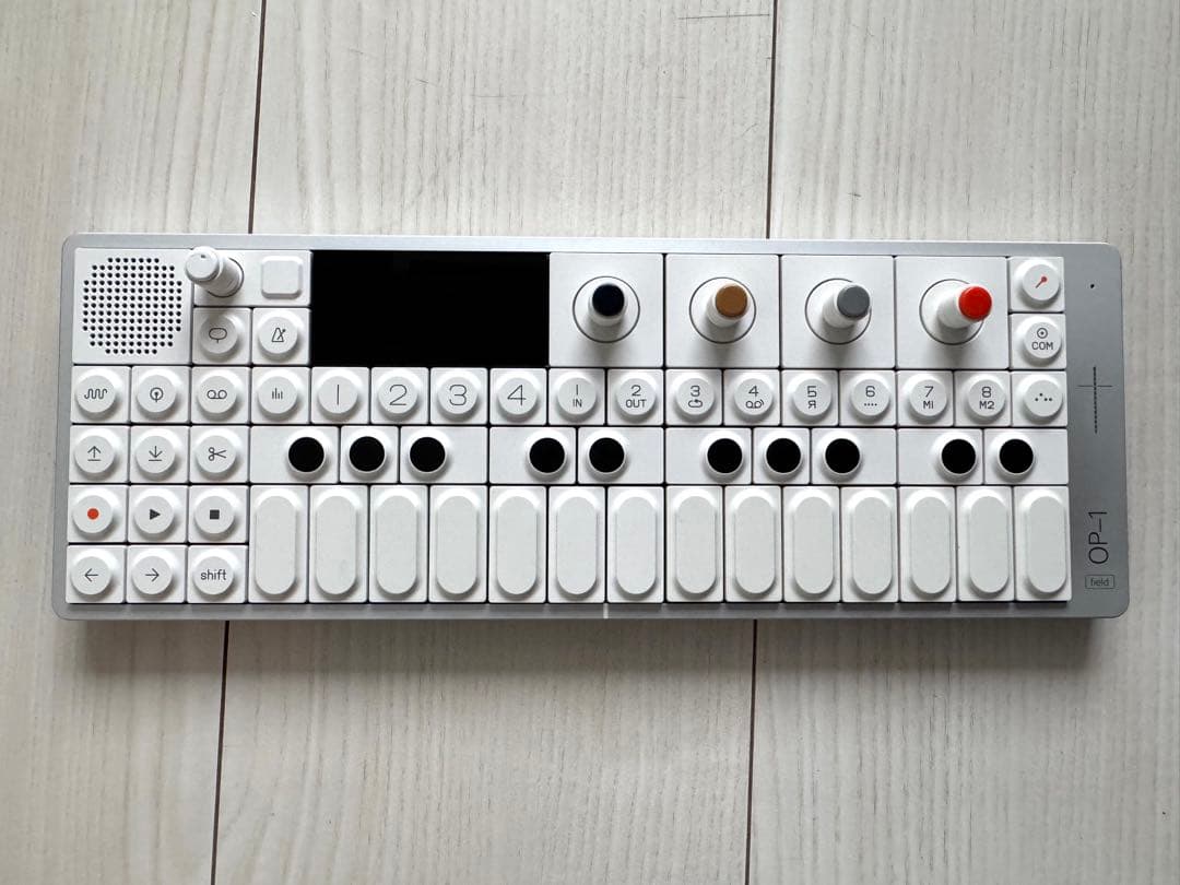 鍵盤楽器 OP-1 field Teenage Engineering