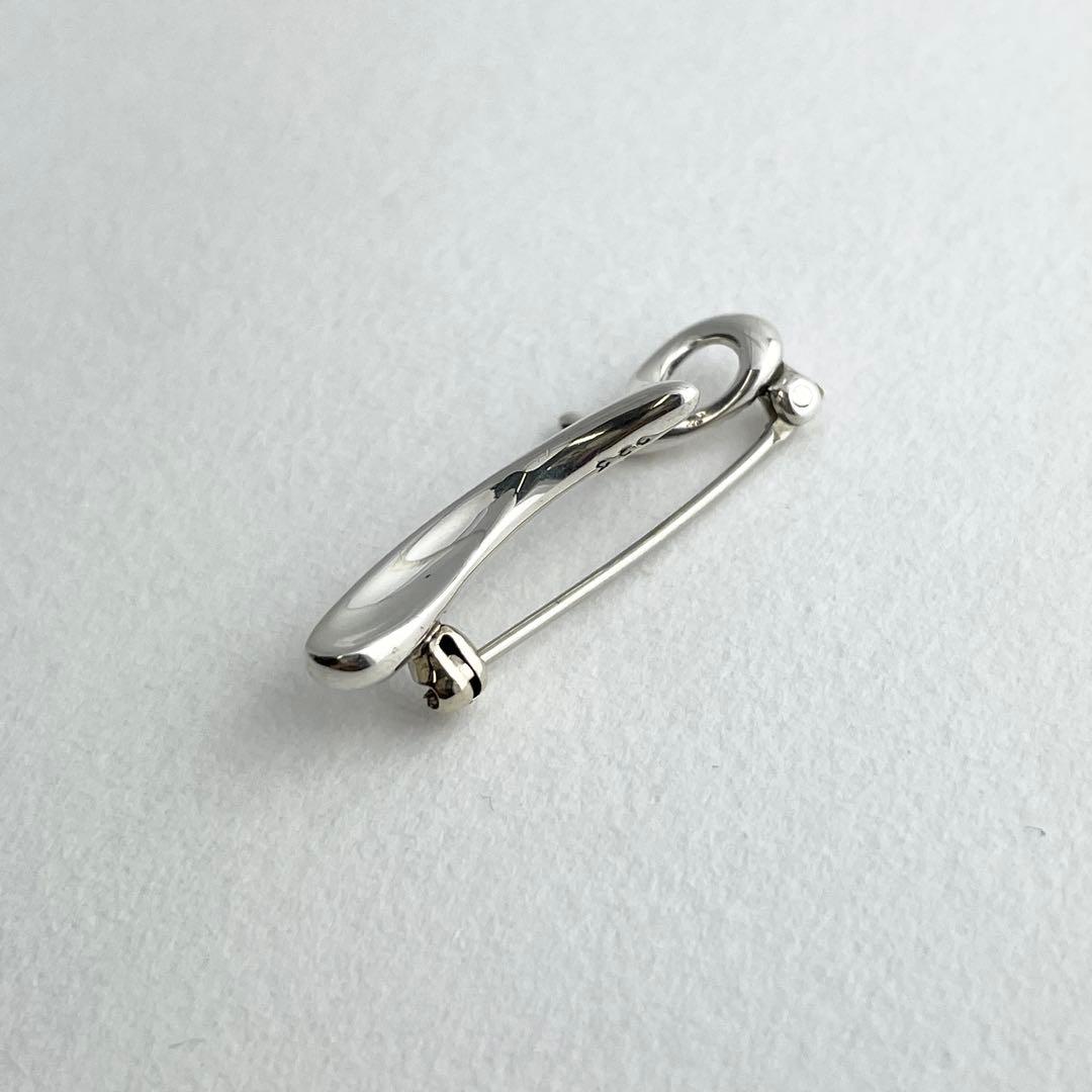 Tiffany & Co. PERETTI シルバーブローチ　「r」