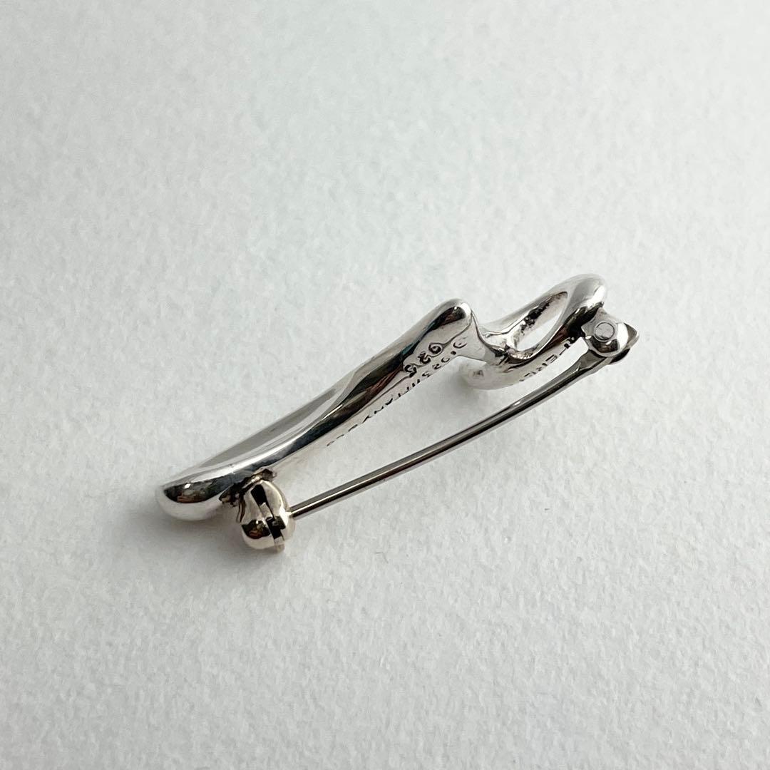 Tiffany & Co. PERETTI シルバーブローチ　「r」