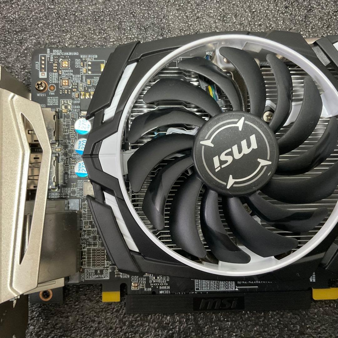 グラフィックボード・グラボ・ビデオカード Radeon RX 580 ARMOR 8G OC [PCIExp 8GB]