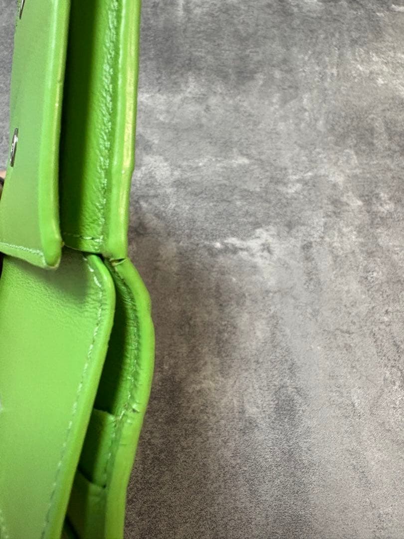 BALENCIAGA 二つ折り財布 グリーン