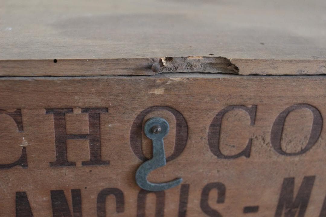 レア『ショコラ』の木箱/ドール・アンティーク・チョコレート・小物入れ