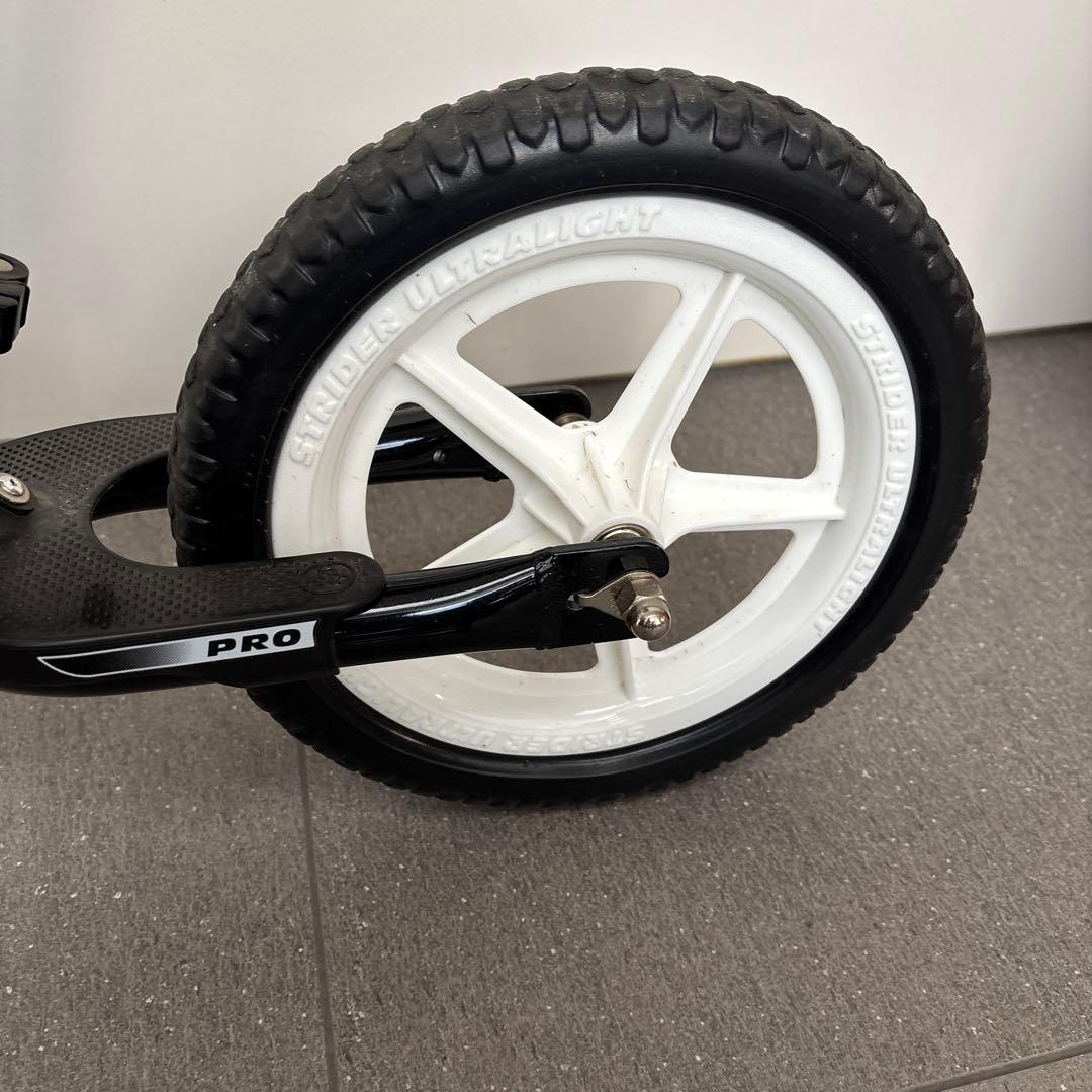 【ムラサキスポーツ限定】STRIDER 12 PRO バランスバイク黒スタンド付
